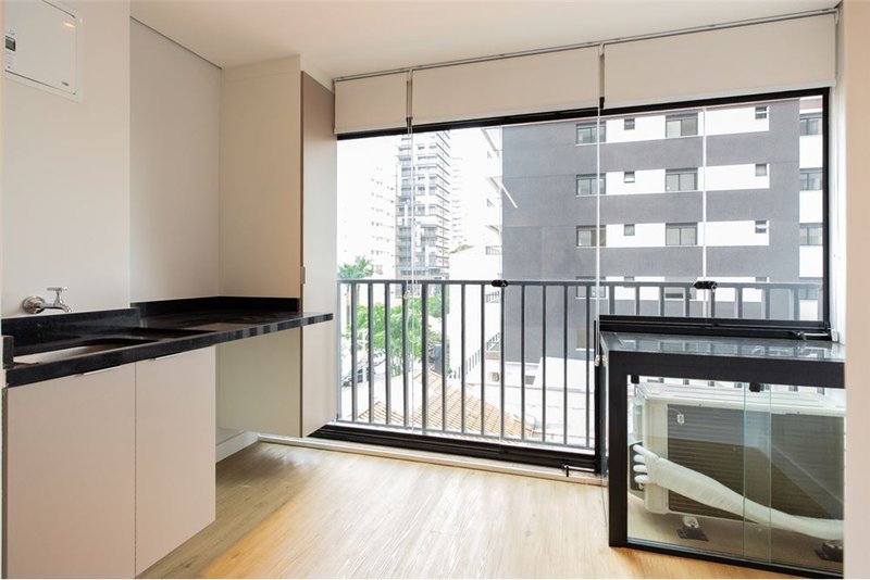 Apartamento no Campo Belo 1 dormitório 34m² Alves Guimarães São Paulo - 