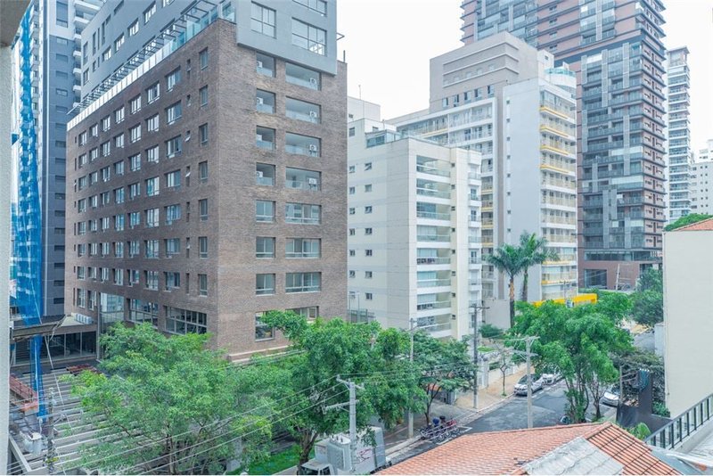 Apartamento no Campo Belo 1 dormitório 34m² Alves Guimarães São Paulo - 