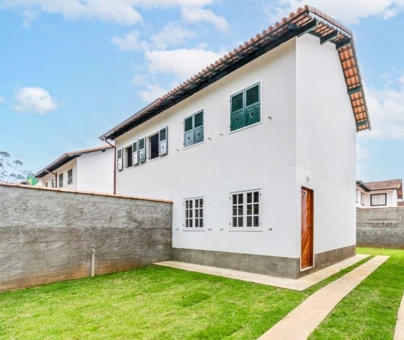 Casa com 2 dormitórios à venda, 62 m² por R$ 360.000 - Nova Suíça - Nova Friburgo/RJ - Nova Friburgo - 