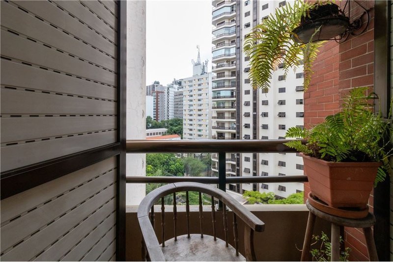 Apartamento no Itaim Bibi de 142m² Jesuíno Arruda São Paulo - 
