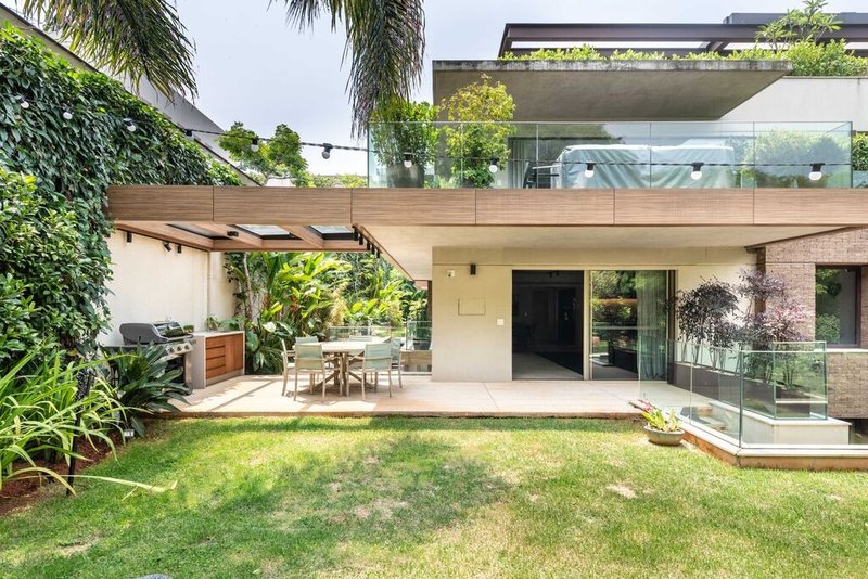 Casa em Condomínio a venda - Alto de Pinheiros - 3 suítes 628m² Professor Fonseca Rodrigues São Paulo - 