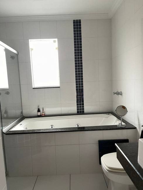 Casa à venda com 3 quartos, 282m² - Foto 8