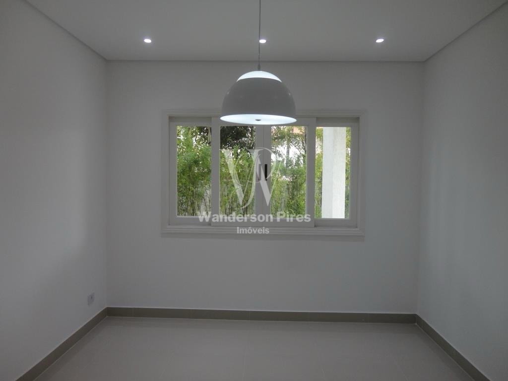 Casa para alugar com 4 quartos, 540m² - Foto 9