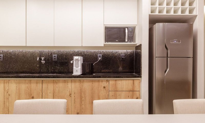 Apartamento com 3 Quartos para alugar, 151m² - Leblon Rua Cupertino Durão Rio de Janeiro - 