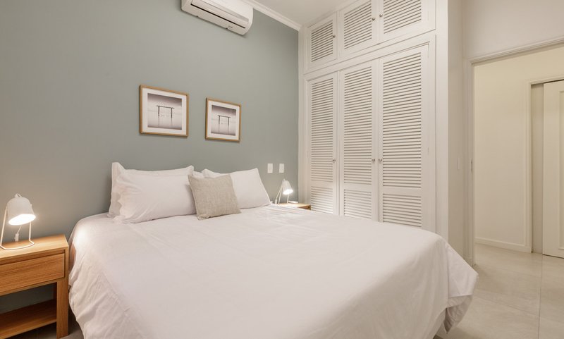 Apartamento com 3 Quartos para alugar, 151m² - Leblon Rua Cupertino Durão Rio de Janeiro - 