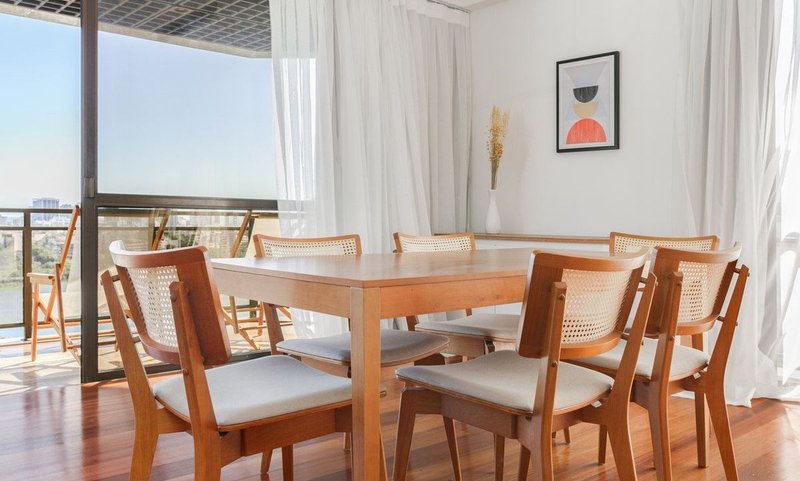 Apartamento de 220m², 3 quartos em Lagoa Avenida Epitácio Pessoa Rio de Janeiro - 
