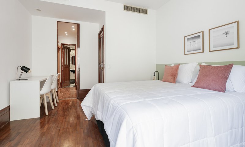 Apartamento de 220m², 3 quartos em Lagoa Avenida Epitácio Pessoa Rio de Janeiro - 