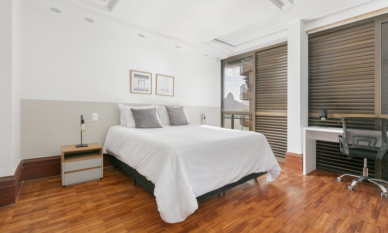 Apartamento de 220m², 3 quartos em Lagoa Avenida Epitácio Pessoa Rio de Janeiro - 