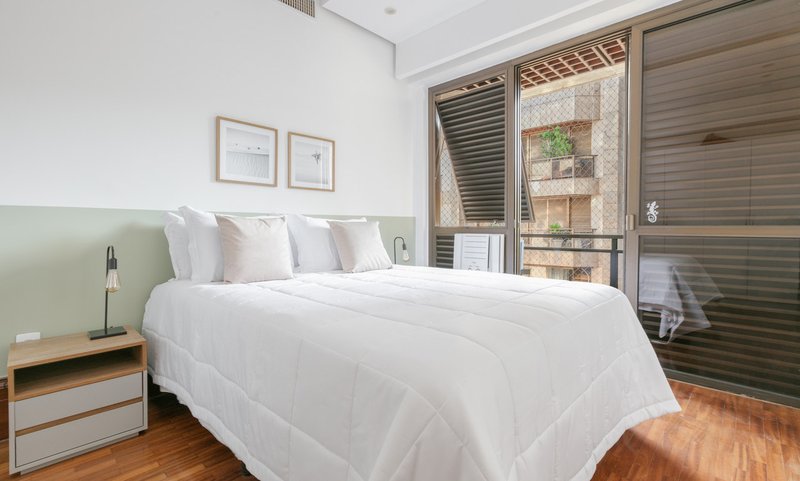 Apartamento de 220m², 3 quartos em Lagoa Avenida Epitácio Pessoa Rio de Janeiro - 