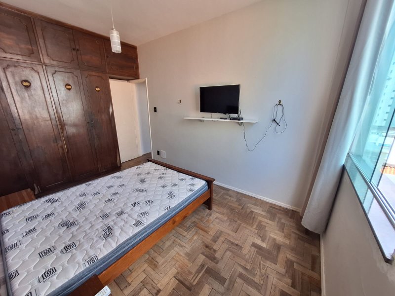 APARTAMENTO AMPLO 2 QUARTOS REFORMADO DEPENDÊNCIA À VENDA NA BARRA! Rua Tenente Pires Ferreira Salvador - 