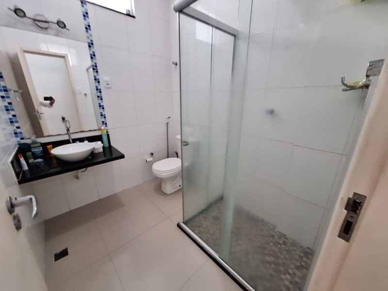 APARTAMENTO AMPLO 2 QUARTOS REFORMADO DEPENDÊNCIA À VENDA NA BARRA! Rua Tenente Pires Ferreira Salvador - 