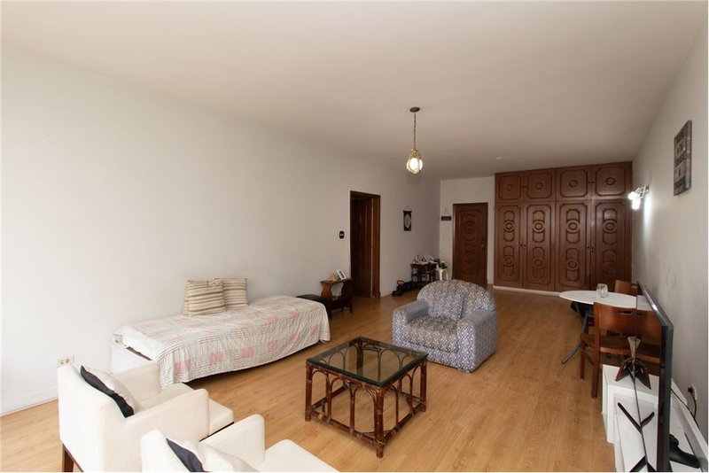 Apartamento na Bela Vista com 3 dormitórios 168m² Treze de Maio São Paulo - 