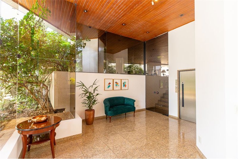 Apartamento na Aclimação com 3 suítes 247m² Jaspe São Paulo - 