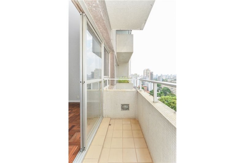 Apartamento na Vila Olimpia com  83m² Baluarte São Paulo - 