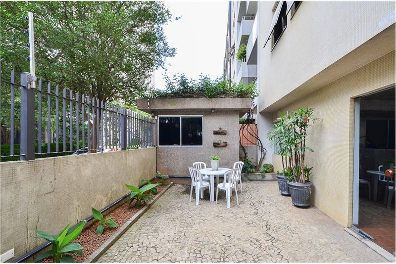Apartamento na Vila Olimpia com  83m² Baluarte São Paulo - 