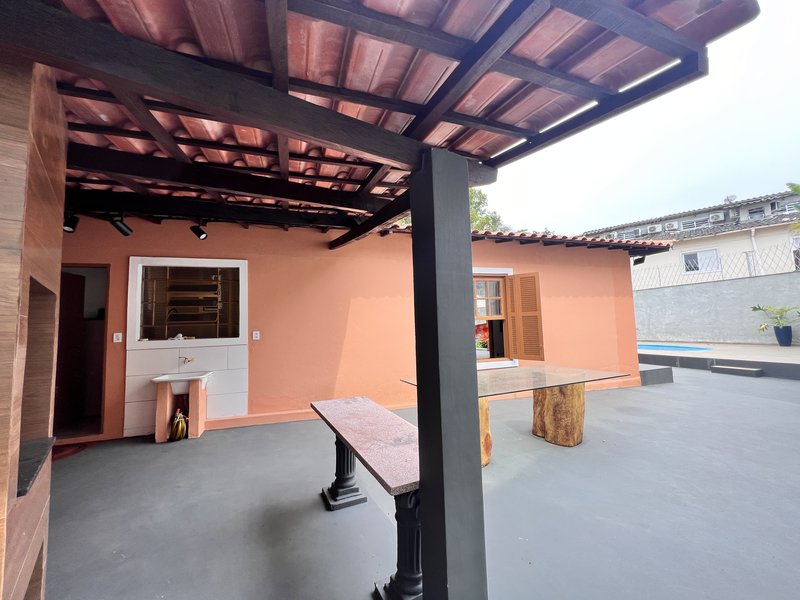 Casa com área verde e piscina privativa  São Sebastião - 