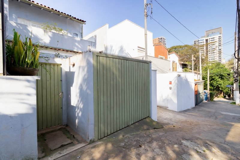 Casa em Pinheiros com 2 dormitórios 140m² Capote Valente São Paulo - 
