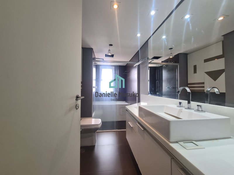 Belíssimo apartamento em Condomínio Clubevenda e locação 239 m2 Campo Belo Rua Edson São Paulo - 