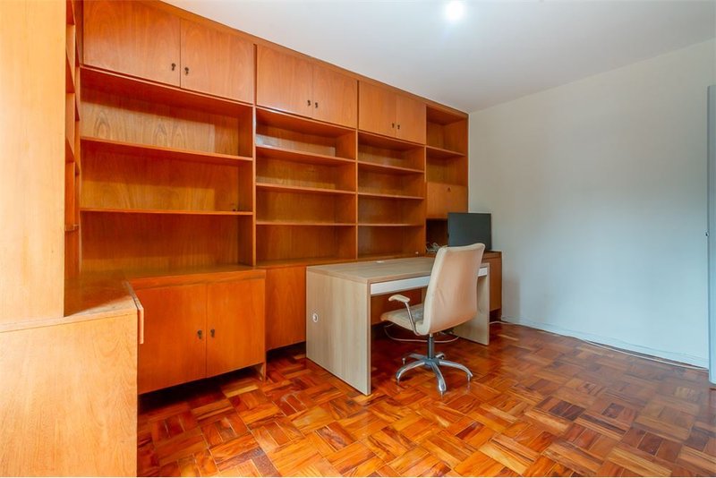 Apartamento em Perdizes com 221m² rua Paraguaçu São Paulo - 