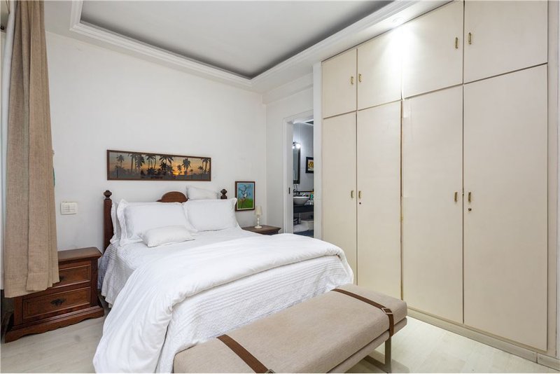 Apartamento em Pinheiros com 130m² Rebouças São Paulo - 