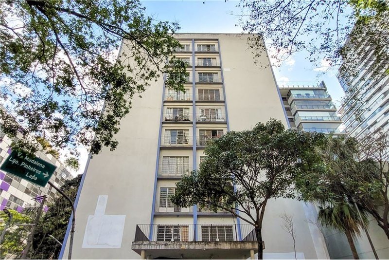 Apartamento em Pinheiros com 130m² Rebouças São Paulo - 