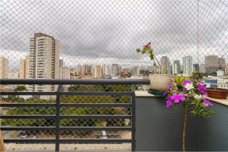 Apartamento no Tatuapé com 70m² Teixeira de Melo São Paulo - 
