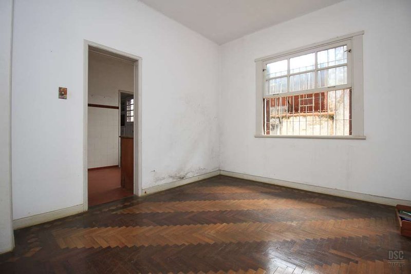 Casa MF 527 Casa 610181042-8 4 dormitórios 200m² Niterói Porto Alegre - 