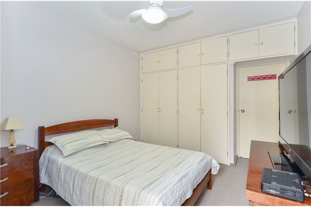 Apartamento à venda com 3 quartos, 199m² - Foto 15