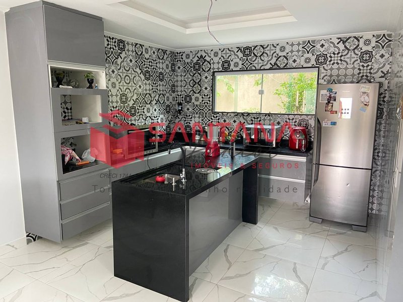 Casa com 3 suítes mobiliada em Abrantes (INDISPONÍVEL) Rua Metropolitana  Camaçari - 