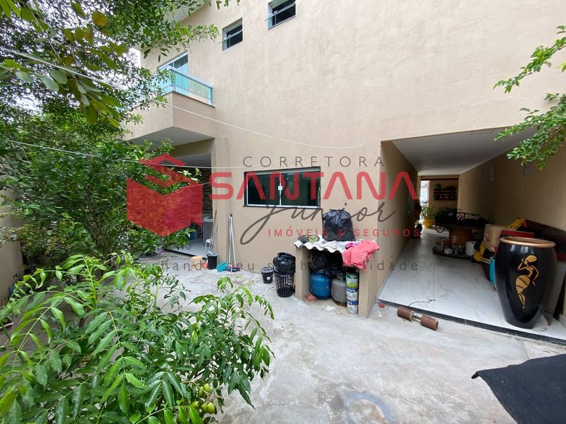 Casa com 3 suítes mobiliada em Abrantes (INDISPONÍVEL) Rua Metropolitana  Camaçari - 