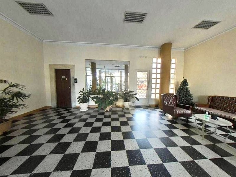 R$ 798.000 - ENORME APARTAMENTO - 145M2 - 3 DORM - SUÍTE - SACADÃO - 1 VAGA Rua General Lima e Silva Porto Alegre - 