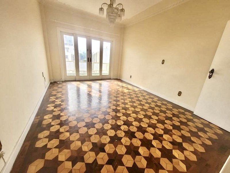 R$ 798.000 - ENORME APARTAMENTO - 145M2 - 3 DORM - SUÍTE - SACADÃO - 1 VAGA Rua General Lima e Silva Porto Alegre - 