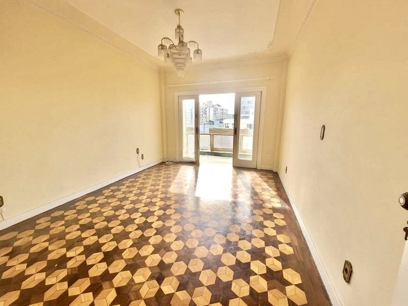 R$ 798.000 - ENORME APARTAMENTO - 145M2 - 3 DORM - SUÍTE - SACADÃO - 1 VAGA Rua General Lima e Silva Porto Alegre - 