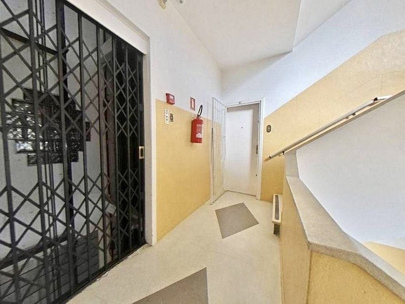 R$ 798.000 - ENORME APARTAMENTO - 145M2 - 3 DORM - SUÍTE - SACADÃO - 1 VAGA Rua General Lima e Silva Porto Alegre - 