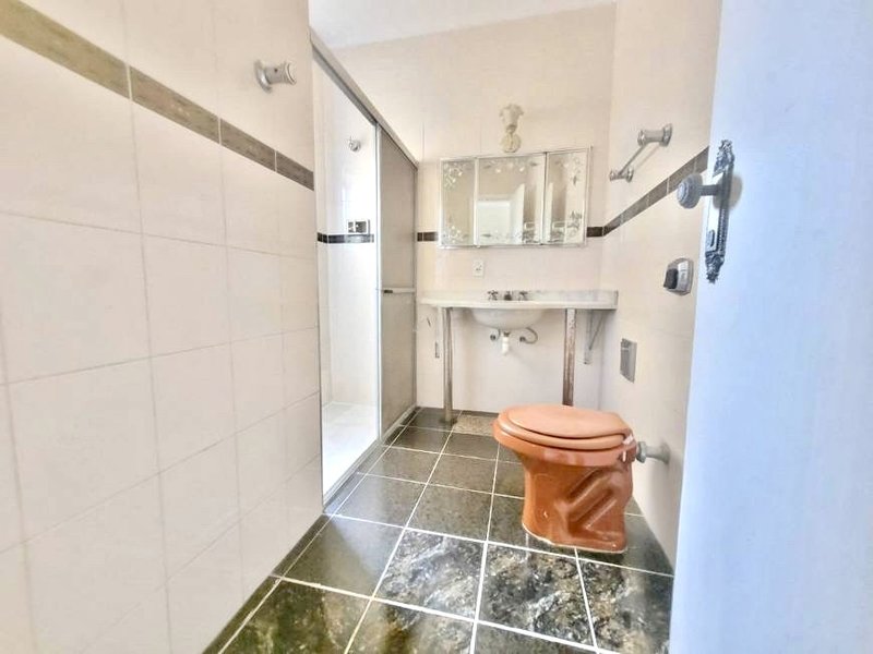 R$ 798.000 - ENORME APARTAMENTO - 145M2 - 3 DORM - SUÍTE - SACADÃO - 1 VAGA Rua General Lima e Silva Porto Alegre - 