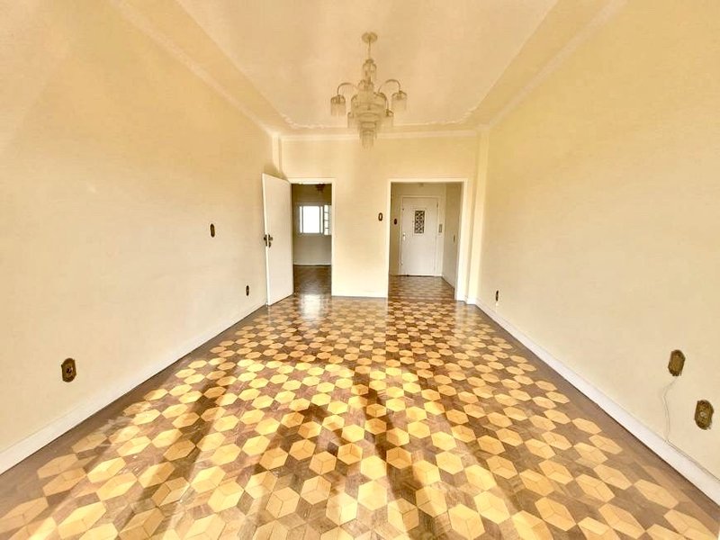 R$ 798.000 - ENORME APARTAMENTO - 145M2 - 3 DORM - SUÍTE - SACADÃO - 1 VAGA Rua General Lima e Silva Porto Alegre - 