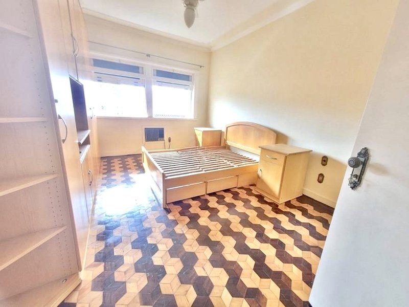 R$ 798.000 - ENORME APARTAMENTO - 145M2 - 3 DORM - SUÍTE - SACADÃO - 1 VAGA Rua General Lima e Silva Porto Alegre - 