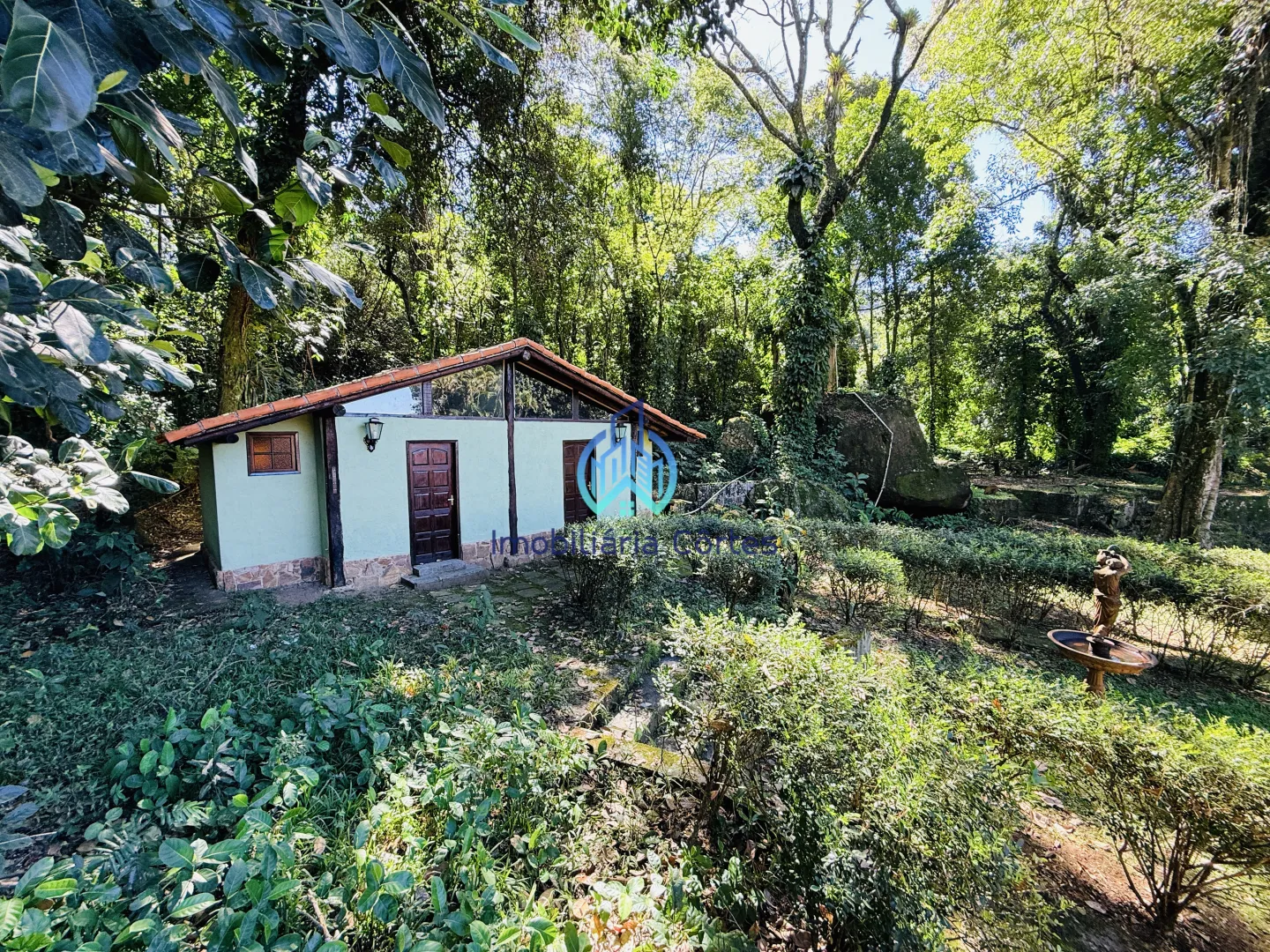 Exclusiva ch&aacute;cara em Guapimirim/RJ com duas trilhas para cachoeira e natureza preservada Guapimirim  Guapimirim - 