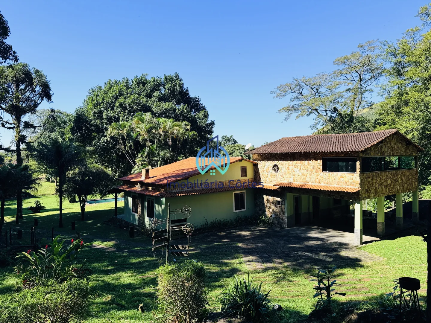 Exclusiva ch&aacute;cara em Guapimirim/RJ com duas trilhas para cachoeira e natureza preservada Guapimirim  Guapimirim - 