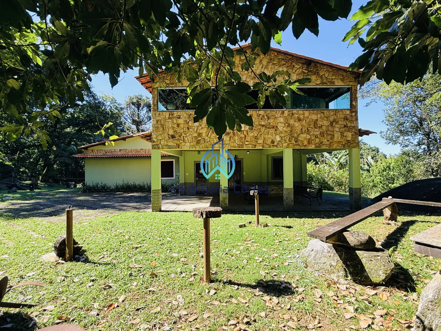 Exclusiva ch&aacute;cara em Guapimirim/RJ com duas trilhas para cachoeira e natureza preservada Guapimirim  Guapimirim - 