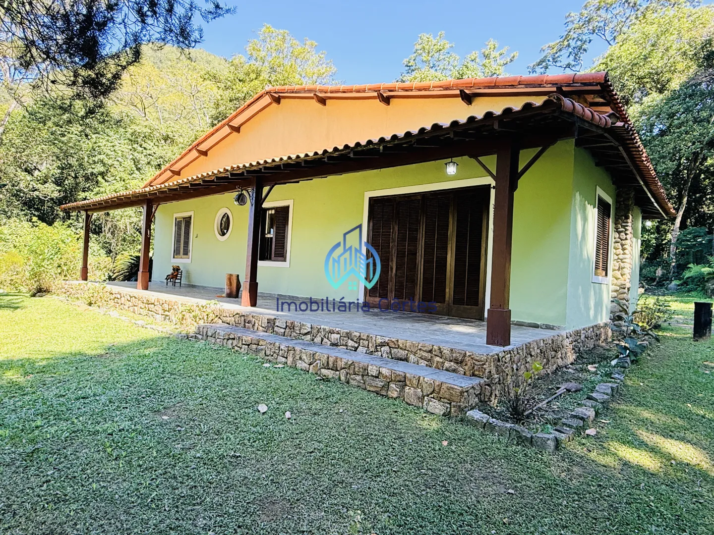 Exclusiva ch&aacute;cara em Guapimirim/RJ com duas trilhas para cachoeira e natureza preservada Guapimirim  Guapimirim - 