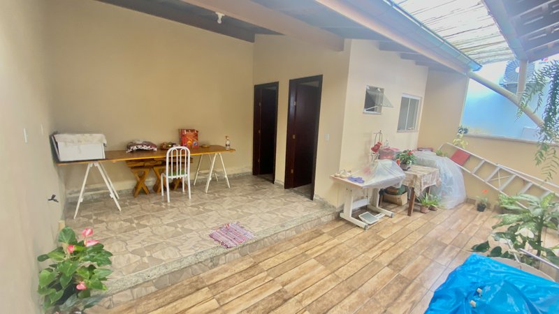 CASA COM 2 DORMITÓRIOS NO BAIRRO RIO BRANCO - Brusque - 