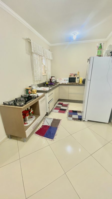 CASA COM 2 DORMITÓRIOS NO BAIRRO RIO BRANCO - Brusque - 