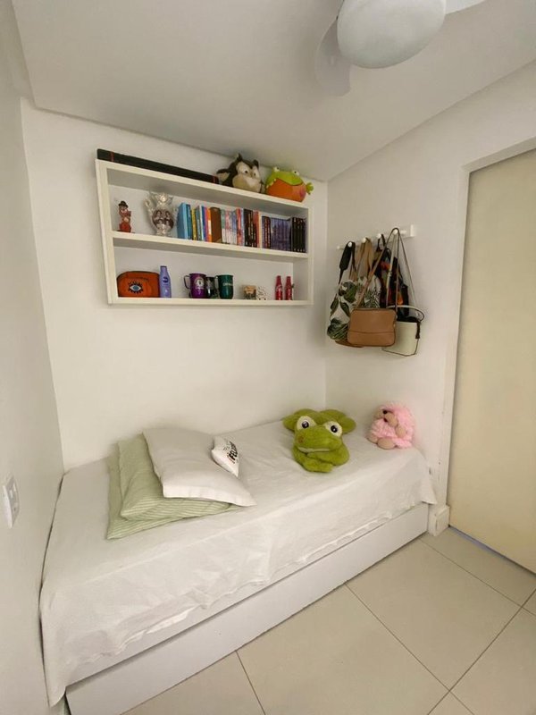 Vendo Apartamento 3/4 ,1 suíte, 2 vagas na Pituba próximo ao Hiper Ideal Rua Hilton Rodrigues Salvador - 
