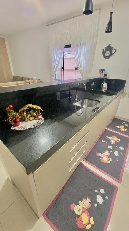 LINDA CASA COM 3 DORMITÓRIOS NO JARDIM AZALÉIA - Brusque - 