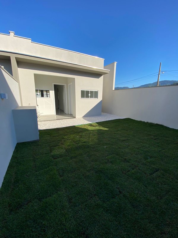 Geminado Casa Térrea em Jaguará do Sul ,com suíte mais um quarto  Jaraguá do Sul - 