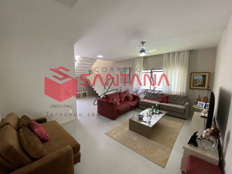 Casa com 4 suítes na Priscila Dutra. (INDISPONÍVEL) Rua Priscila B Dutra Lauro de Freitas - 