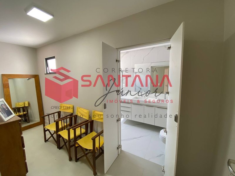 Casa com 4 suítes na Priscila Dutra. (INDISPONÍVEL) Rua Priscila B Dutra Lauro de Freitas - 