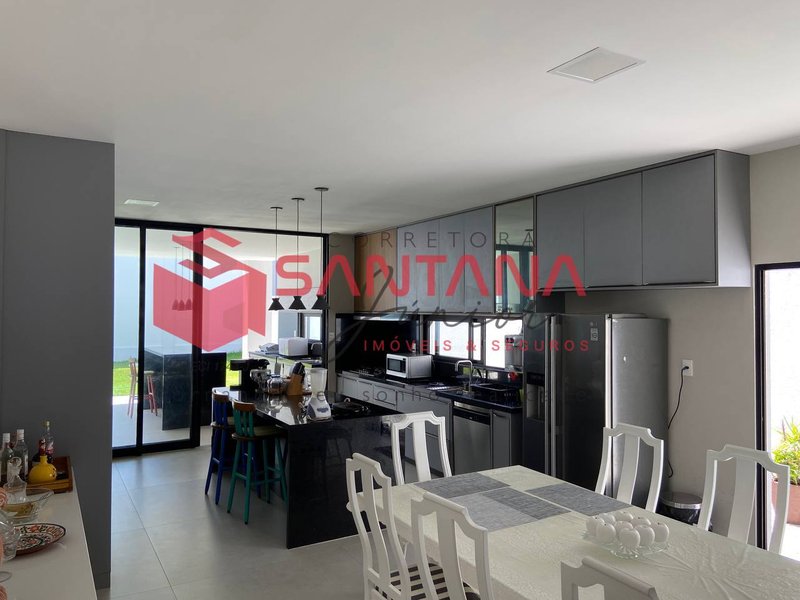 Casa com 4 suítes na Priscila Dutra. (INDISPONÍVEL) Rua Priscila B Dutra Lauro de Freitas - 