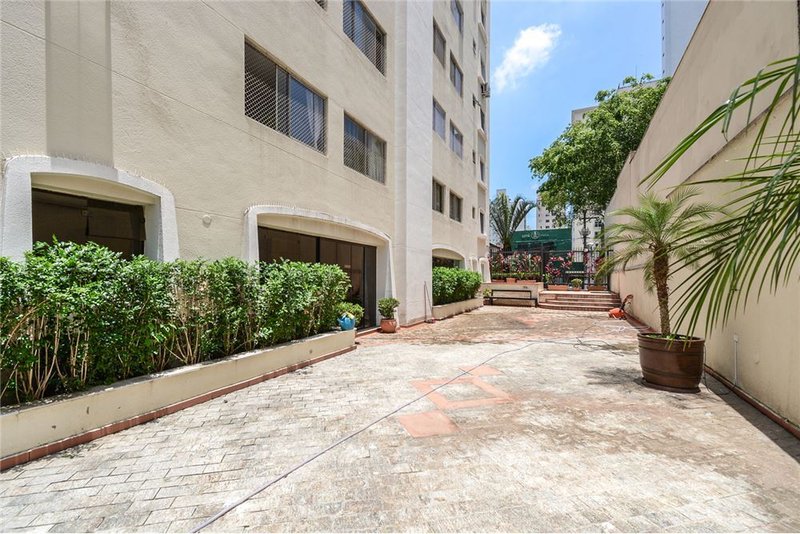 Apartamento em Moema com 3 dormitório 87m² dos Anapurus São Paulo - 